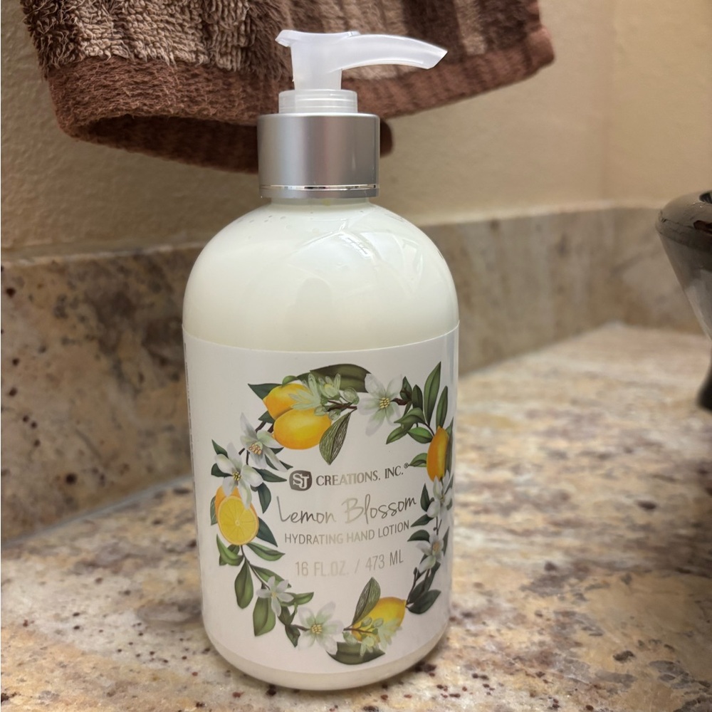 Lemon Blossom Hydrating Hand Lotion